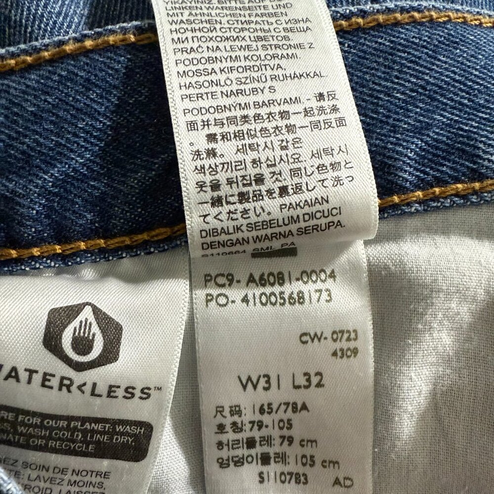 Brand New W/O Tags Women Levi's Jeans - Picture 7 of 7